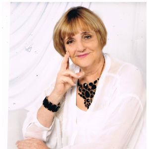 Meet your Posher, Kay